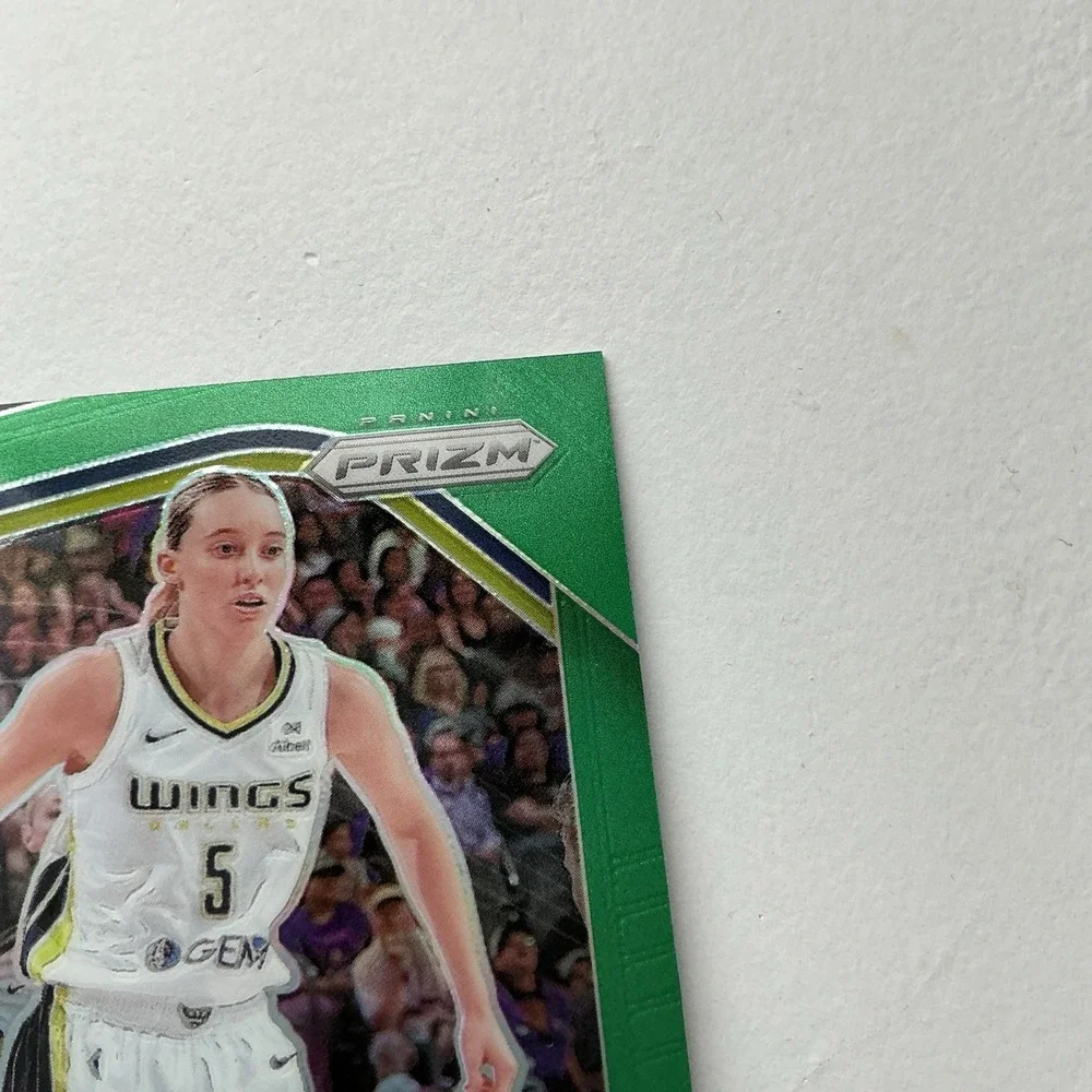 2025 Prizm WNBA - Paige Bueckers Green Prizm RC #5 Dallas Wings